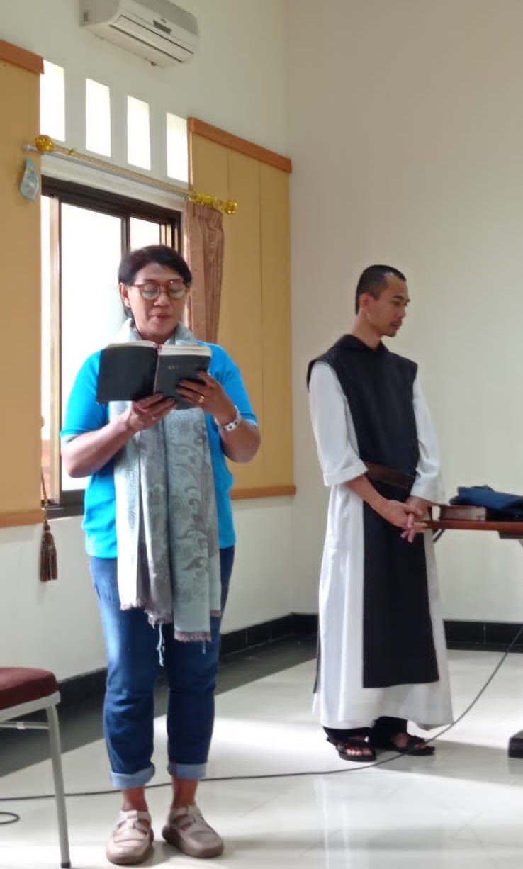 Fr Bonifacius dan bu Nani